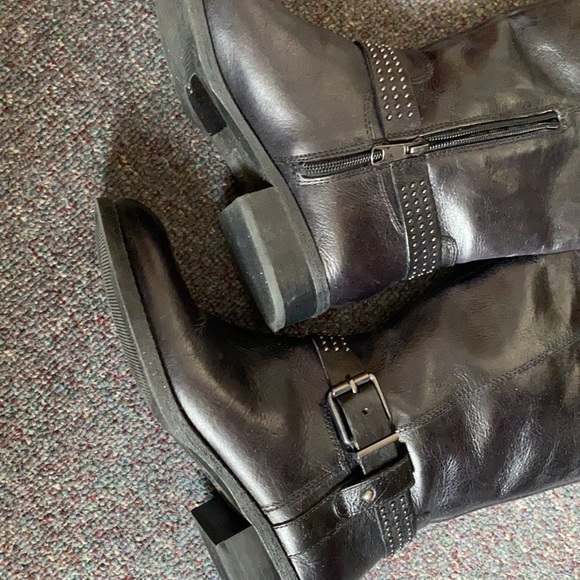 JESSICA SIMPSON buckle boots - Picture 7 of 11